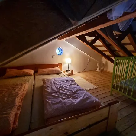 Дом отдыха Alte Backhaus Auf Dem Bio-bauernhof Кавелар
