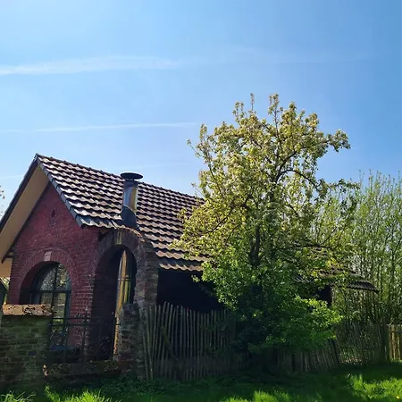別荘 Alte Backhaus Auf Dem Bio-bauernhof