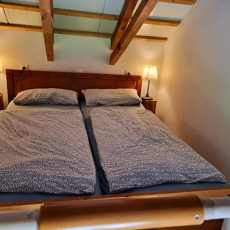 بيت للعطل Alte Backhaus Auf Dem Bio-bauernhof *